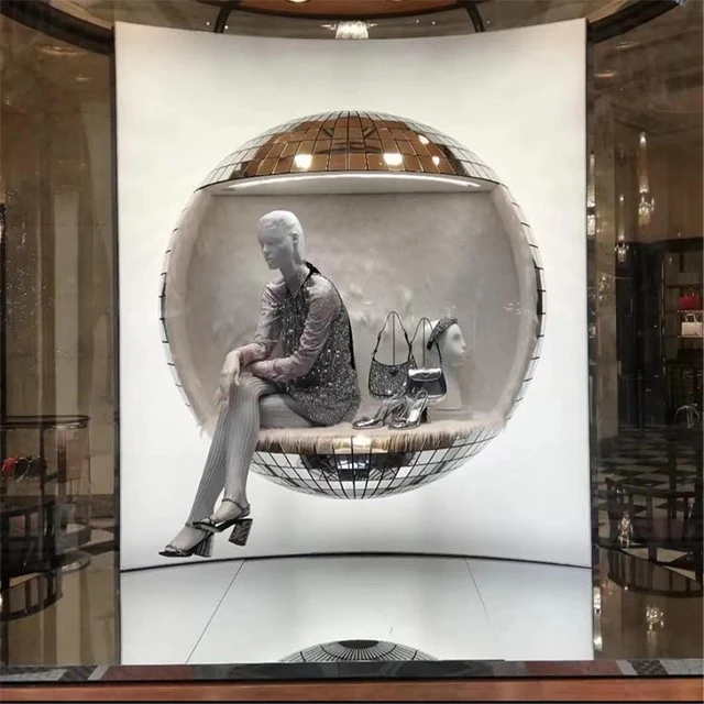 High-end Window Display